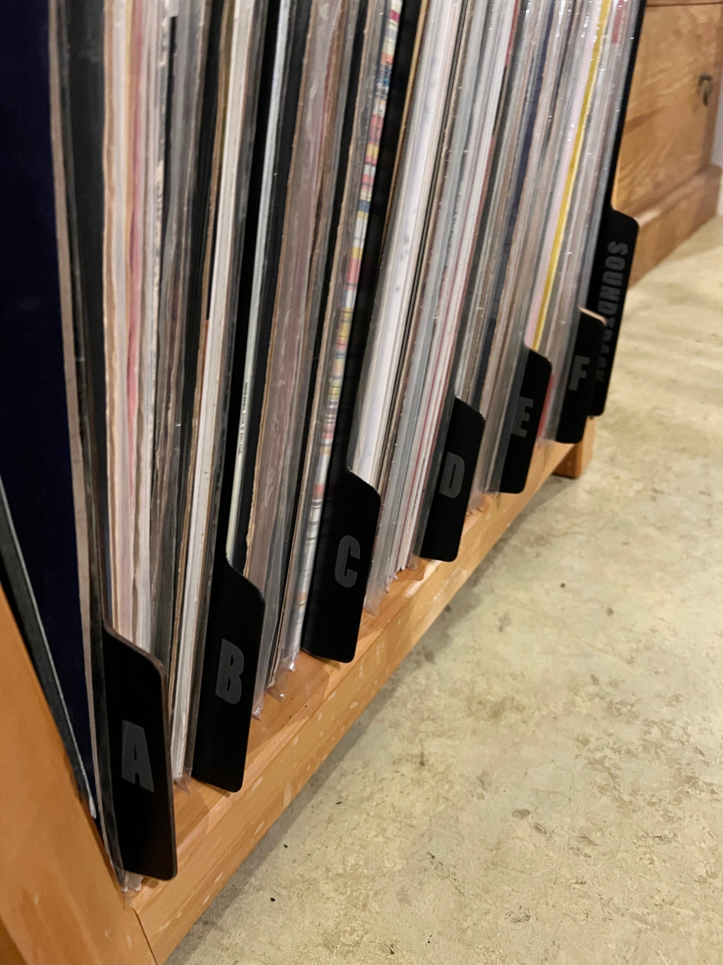 28pc Record Dividers 0.6mm High Impact Poly